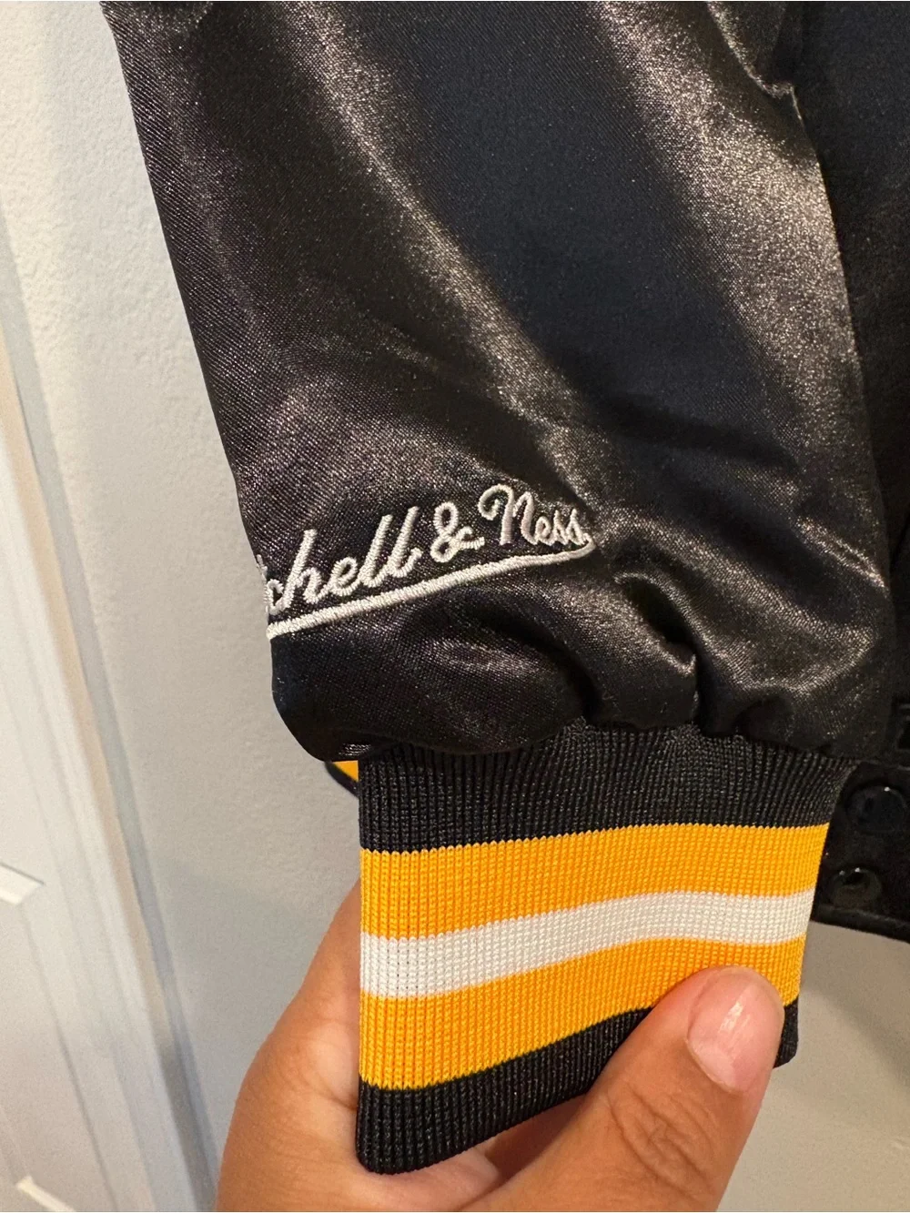 Mitchell & Ness brand new